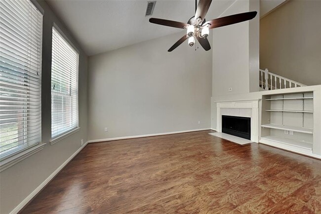 Building Photo - 59 Terraglen Dr
