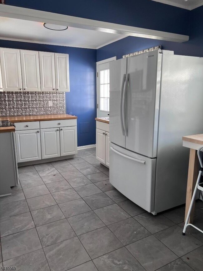 Building Photo - 126 Metro Trail