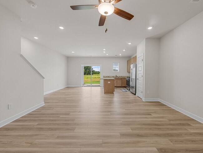 Building Photo - Modern Comfort Meets Southern Charm – New ...