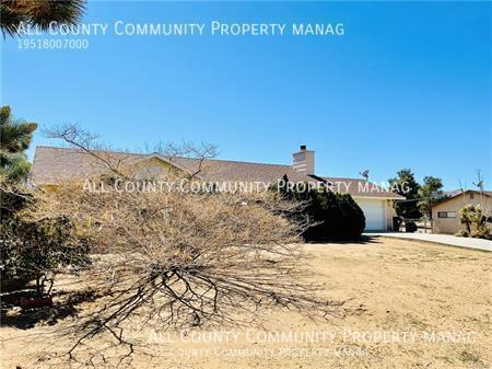 Building Photo - Single Family Home in Yucca Valley!