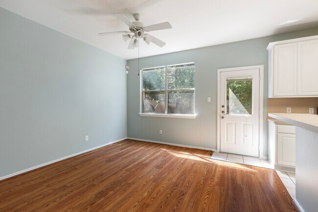 Building Photo - 229 Summerhaze Cir