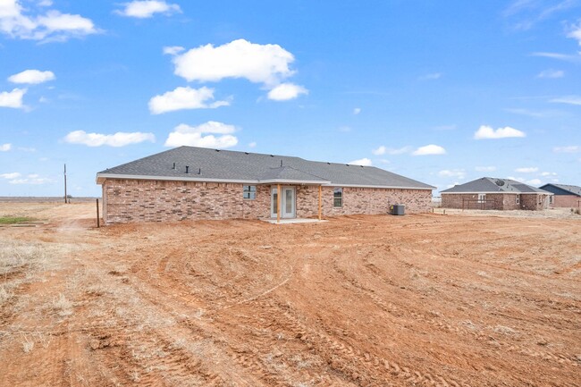 Building Photo - New Construction Home In Idalou ISD!