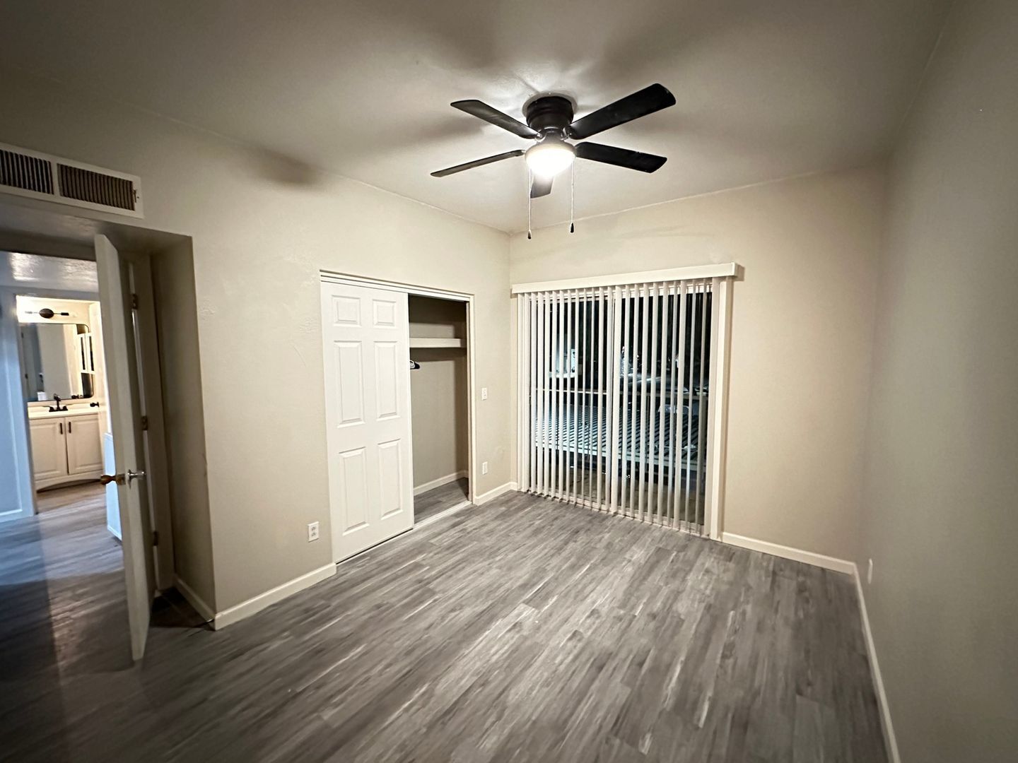 Building Photo - 2814 E Kathleen Rd