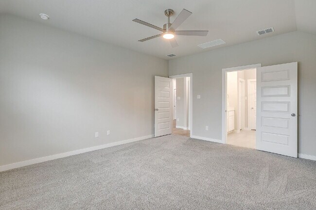 Building Photo - Brand New Build Near Alliance Airport!