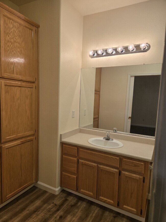 Building Photo - Coming Soon! North Merced