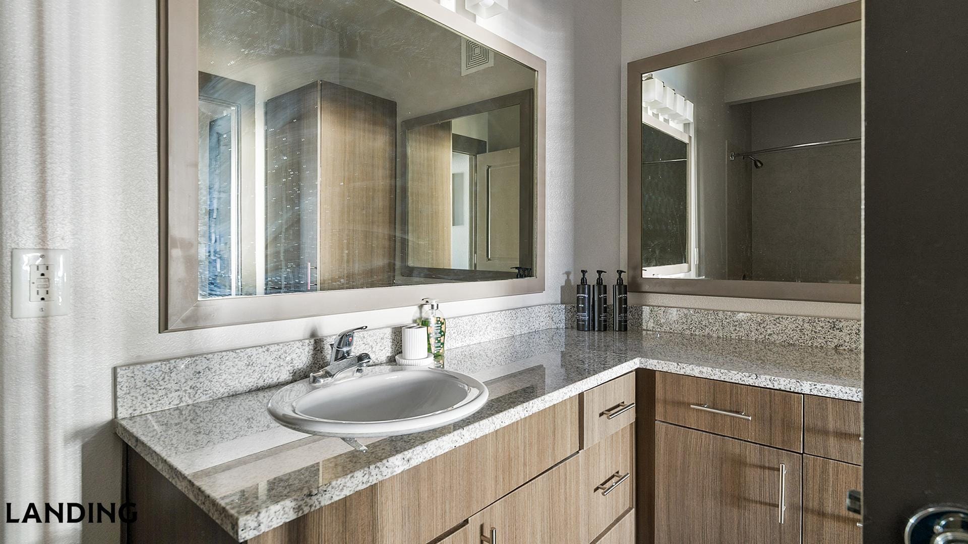 Building Photo - 14805 Grisby Rd