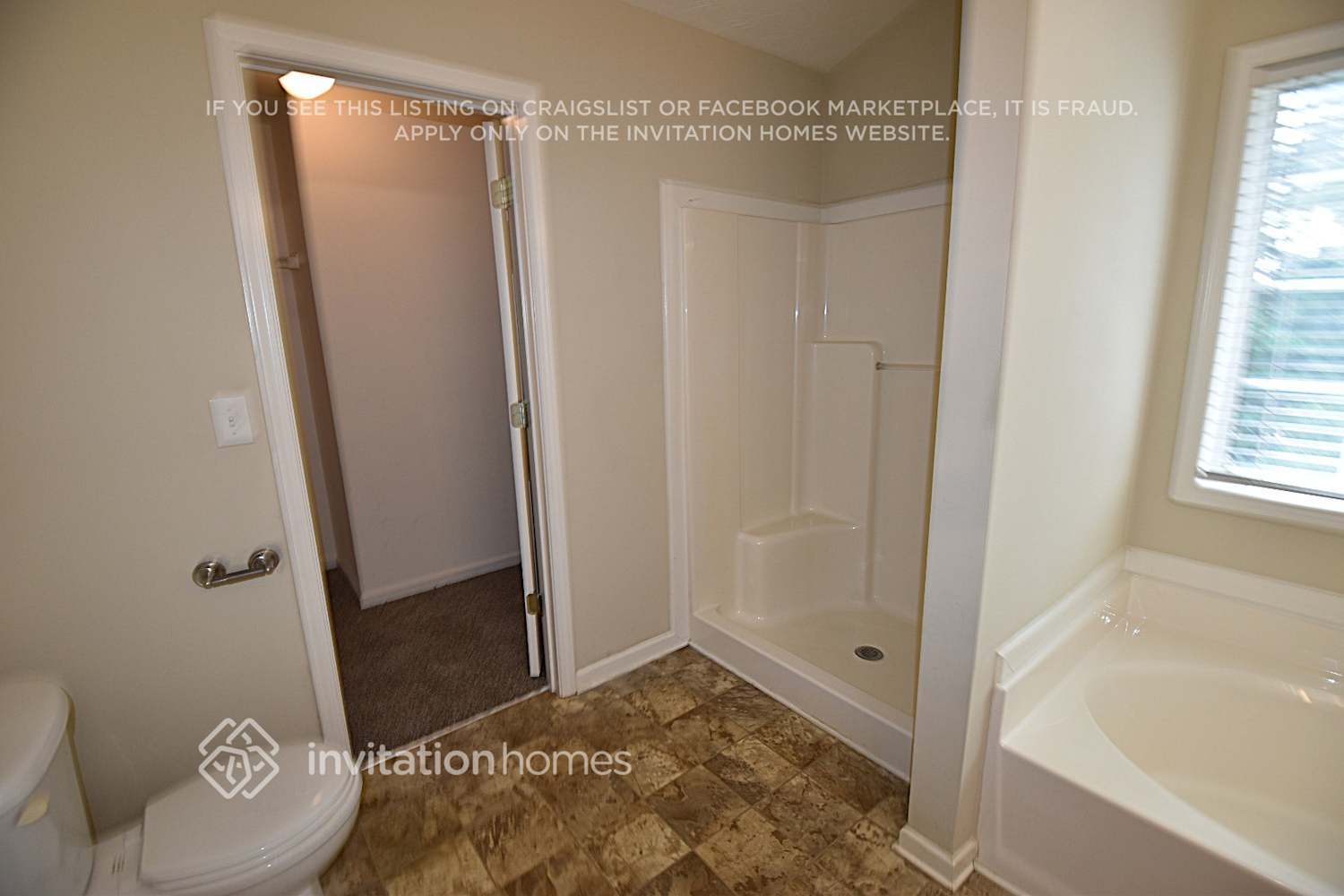 Building Photo - 895 Lewis Ridge Cir