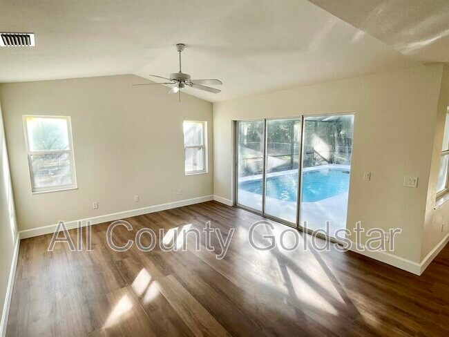 Building Photo - 2485 Traverse Ave