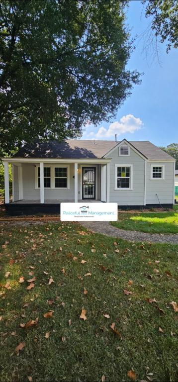 Building Photo - 2602 Garden Dr