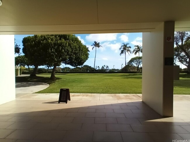 Building Photo - 1350 Ala Moana Blvd