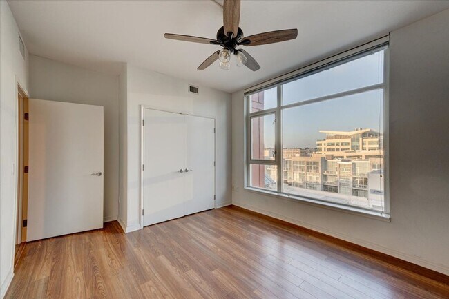 Building Photo - 427 Ninth Ave