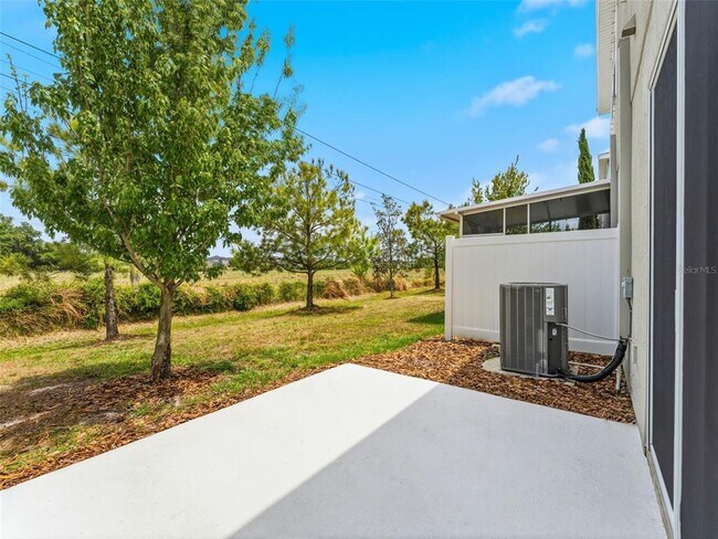 Building Photo - 7052 Grand Elm Dr