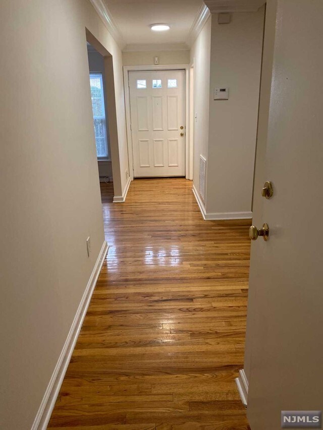 Building Photo - 522 Maple Ave