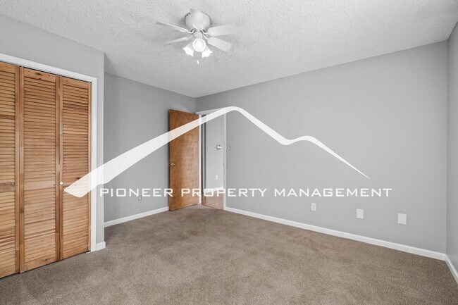 Building Photo - Spacious Split-Level Home in D20 with Mountain Views, 2 Car Garage, Fenced Yard and AC!