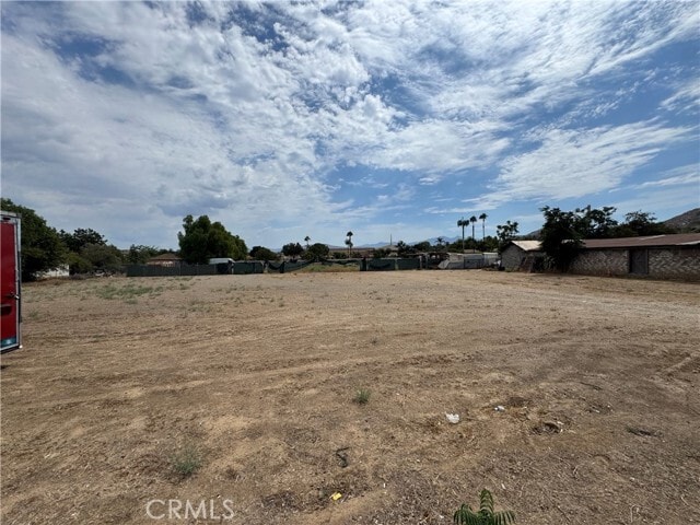 Building Photo - 5995 La Sierra Ave