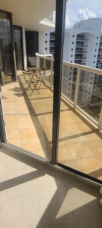 Building Photo - 3600 Yacht Club Dr