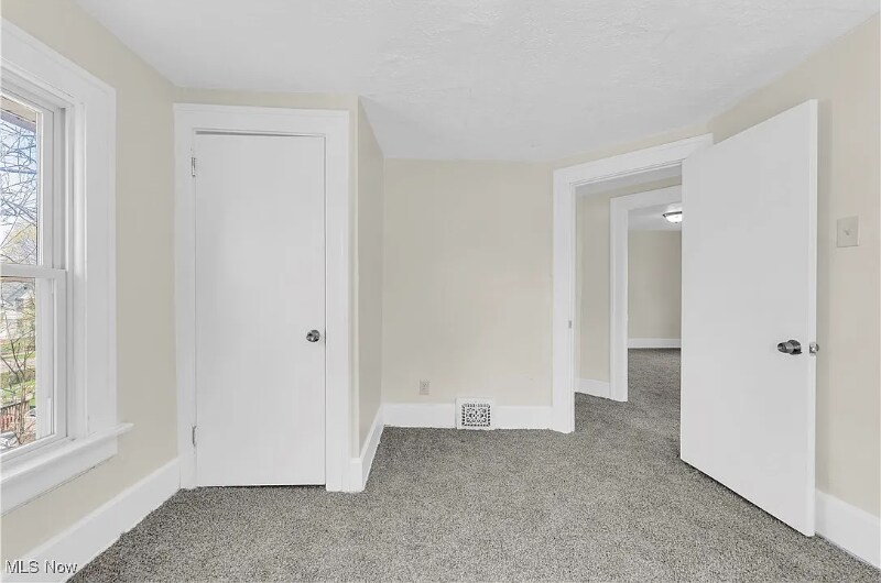 Building Photo - 201 Alberti Ct