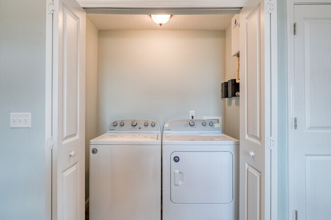 Building Photo - 5446 Windantide Rd