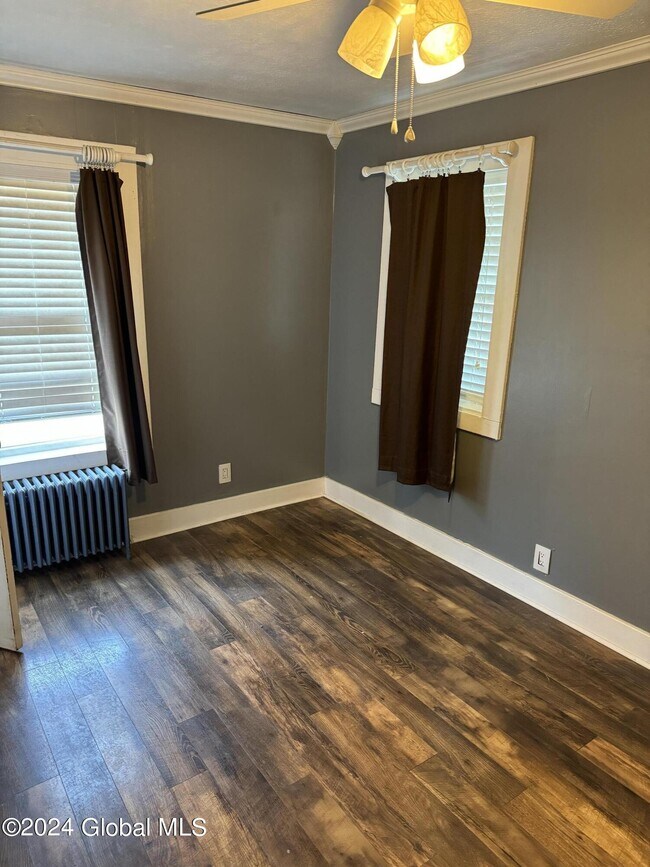 Building Photo - 20 Jay St