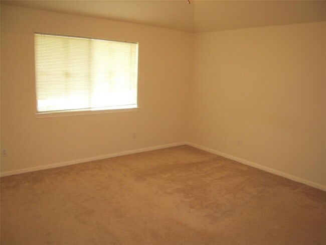 Building Photo - 4242 Daisy Meadow Dr