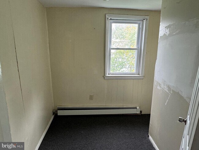 Building Photo - 237 Pierce St