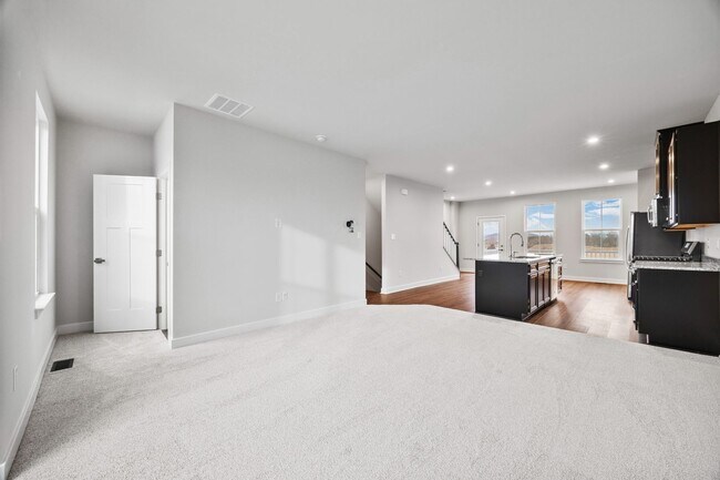 Building Photo - 22 Iron Horse Ln