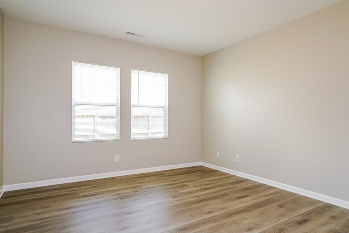 Building Photo - 100 Quincy Meadow Ave