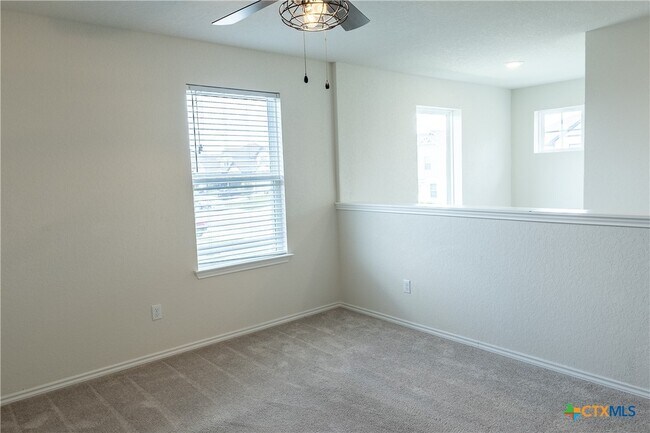 Building Photo - 804 Sweetgrass