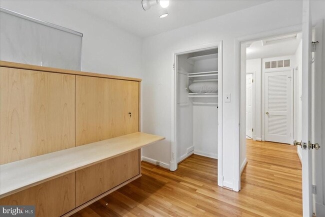 Building Photo - 1703 Tilton Dr
