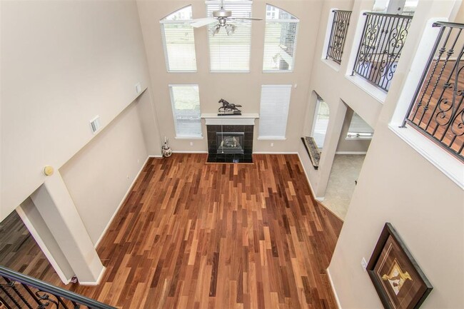 Building Photo - 11215 Burmese Ln