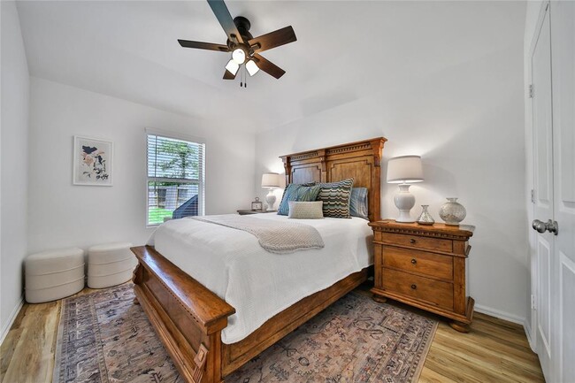 Building Photo - 15415 Surrey Pines Ln