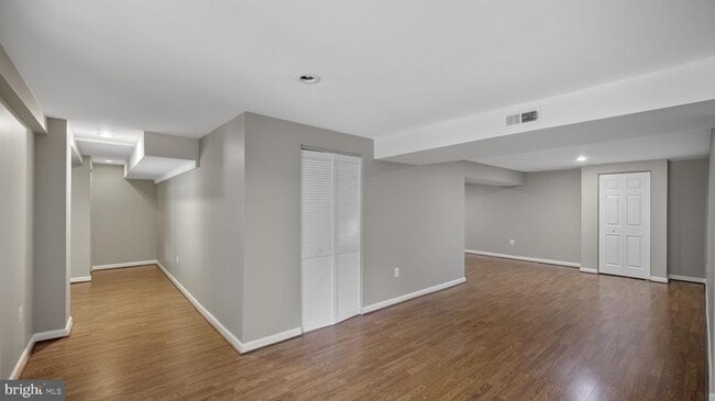 Building Photo - 9705 Eclipse Pl