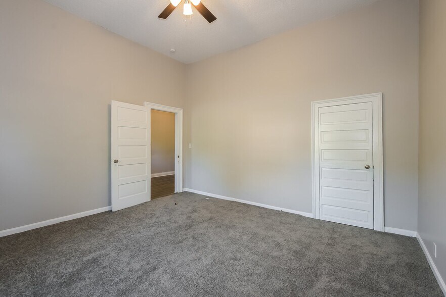 Building Photo - 756 Holt St