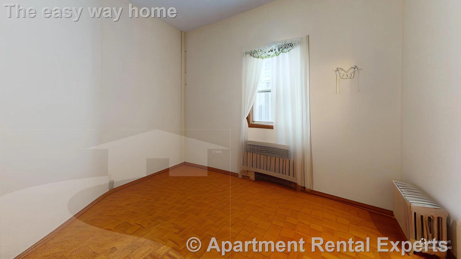 Building Photo - 240 School St