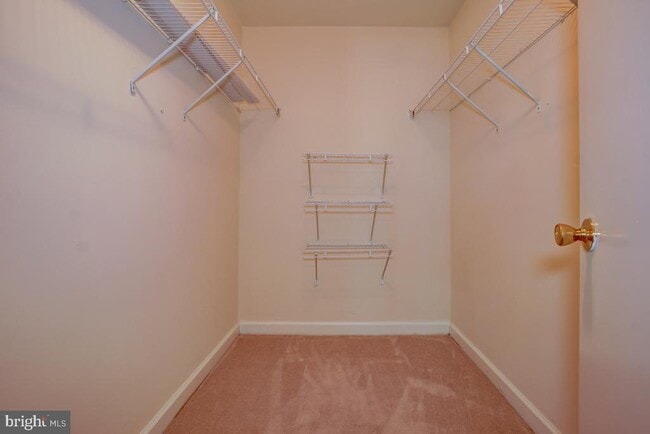 Building Photo - 3301 Sir Thomas Dr