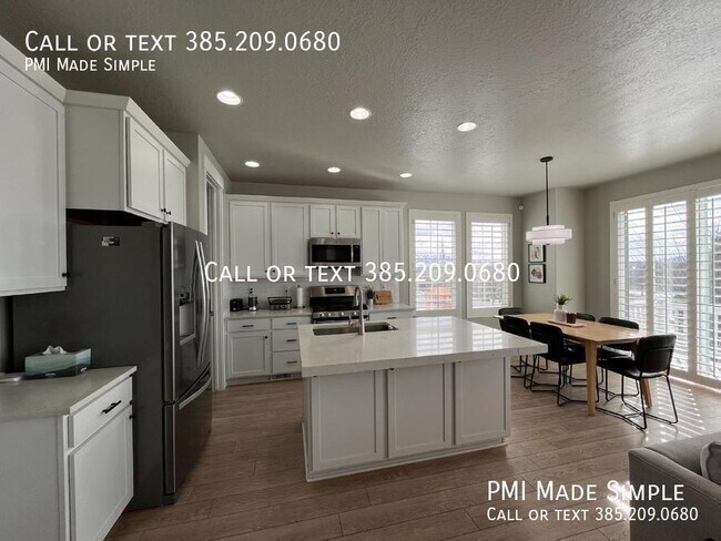 Building Photo - 3193 N Meadow View Dr