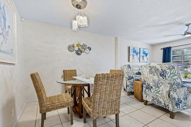 Building Photo - Fully Furnished 2Bedroom in Coronado Cove