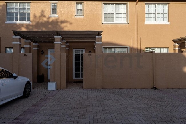 Building Photo - 708 SW 147th Ave