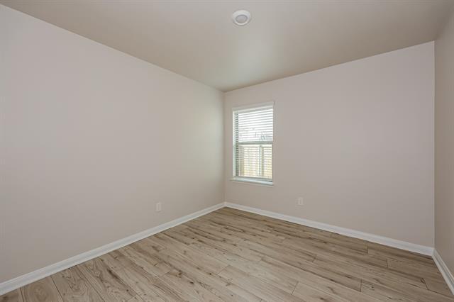 Building Photo - 122 Bluebonnet Dr