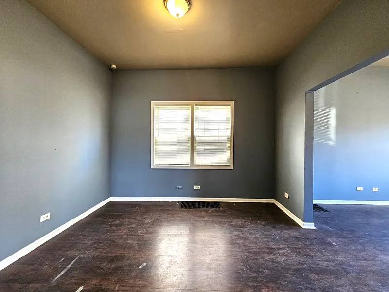 Building Photo - 12026 S Union Ave