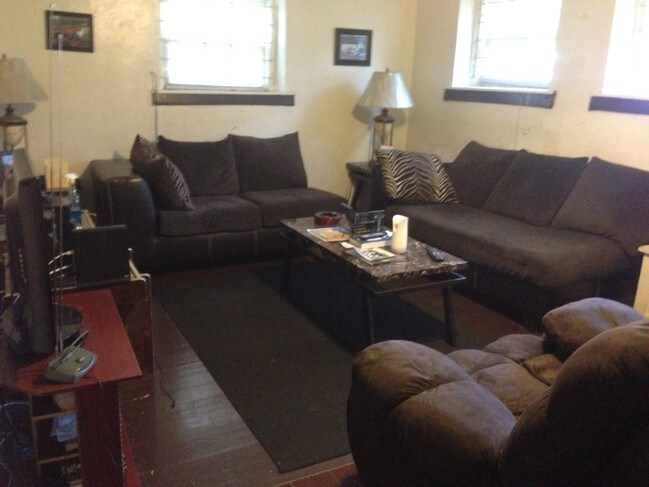 Building Photo - 5430-5432 S Indiana Ave