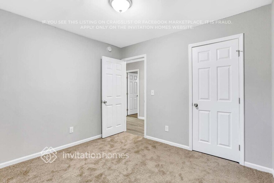 Building Photo - 5120 N Woodbridge Trail