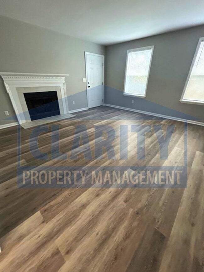 Building Photo - Two bedroom townhome in Hixson!