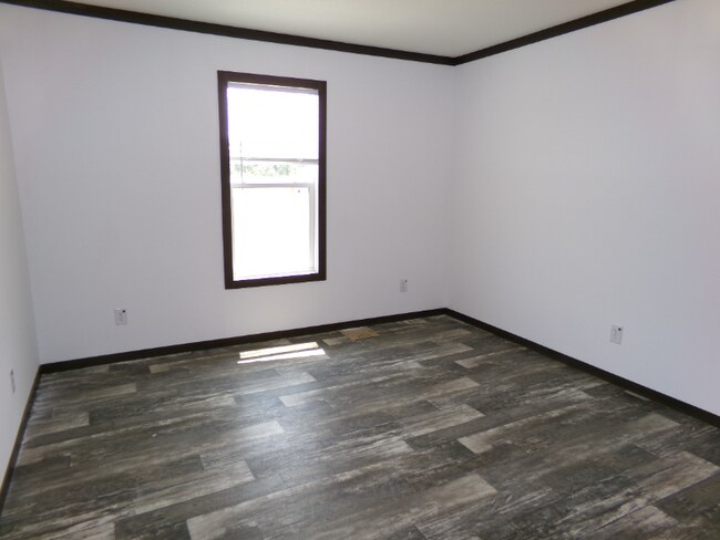 Building Photo - 281 Patriot Ln