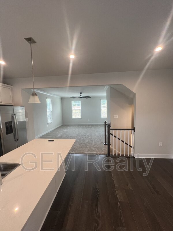 Building Photo - 1101 Rampart Dr