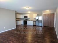 Building Photo - 1805 7th Ave E