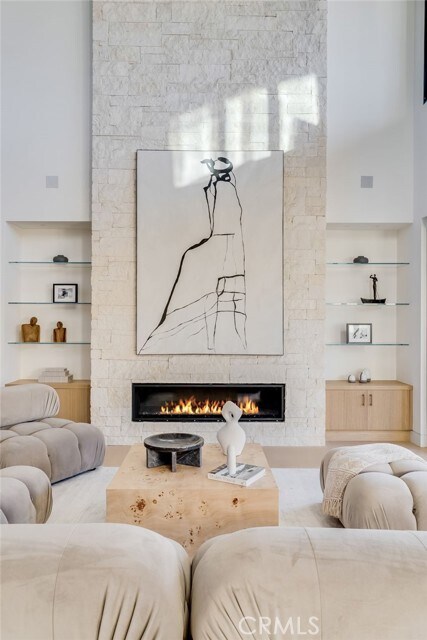 Building Photo - 427 Santa Ana Ave