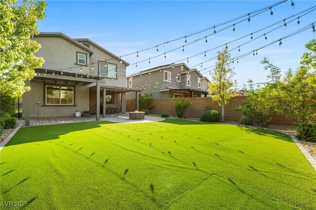 Building Photo - 900 Bluebell Brook St