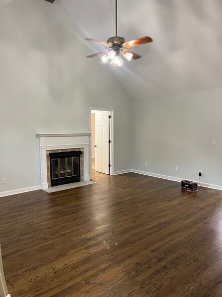 Building Photo - 2422 Charleston Sq