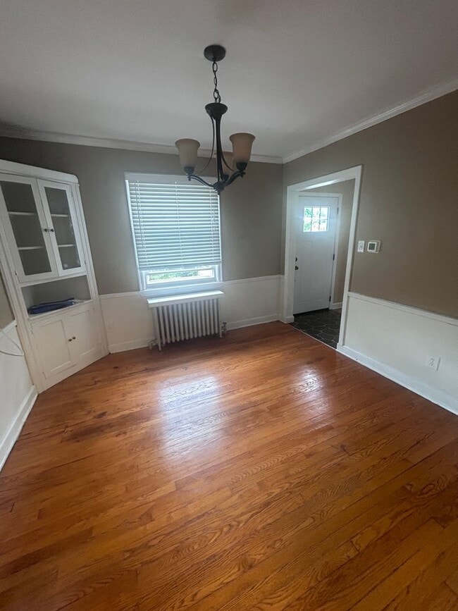 Building Photo - Cute 3 bedroom home, Fantastic Location!